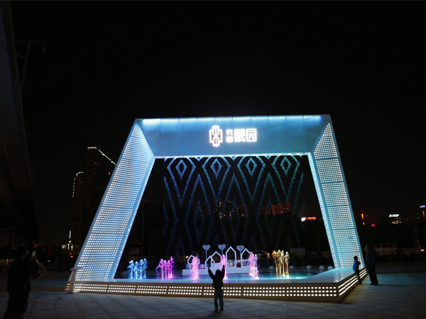 �Ͼ����܏S�����������е�ˮĻ����ʲô��